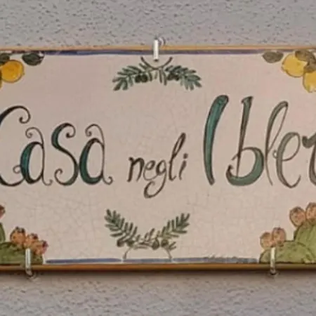 Casa Negli Iblei Apartment